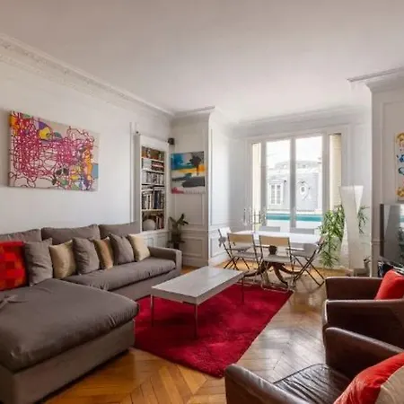 Balcony Bliss Steps From The Bois De Boulogne Apartment