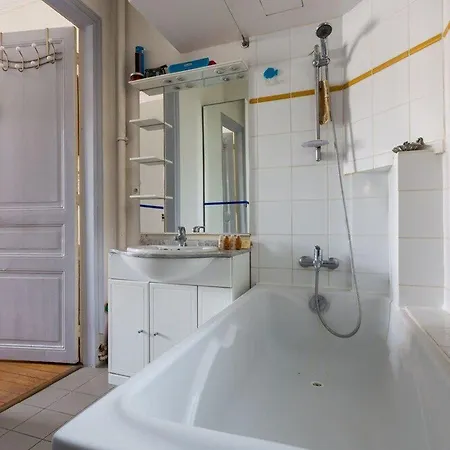 Balcony Bliss Steps From The Bois De Boulogne Apartment *